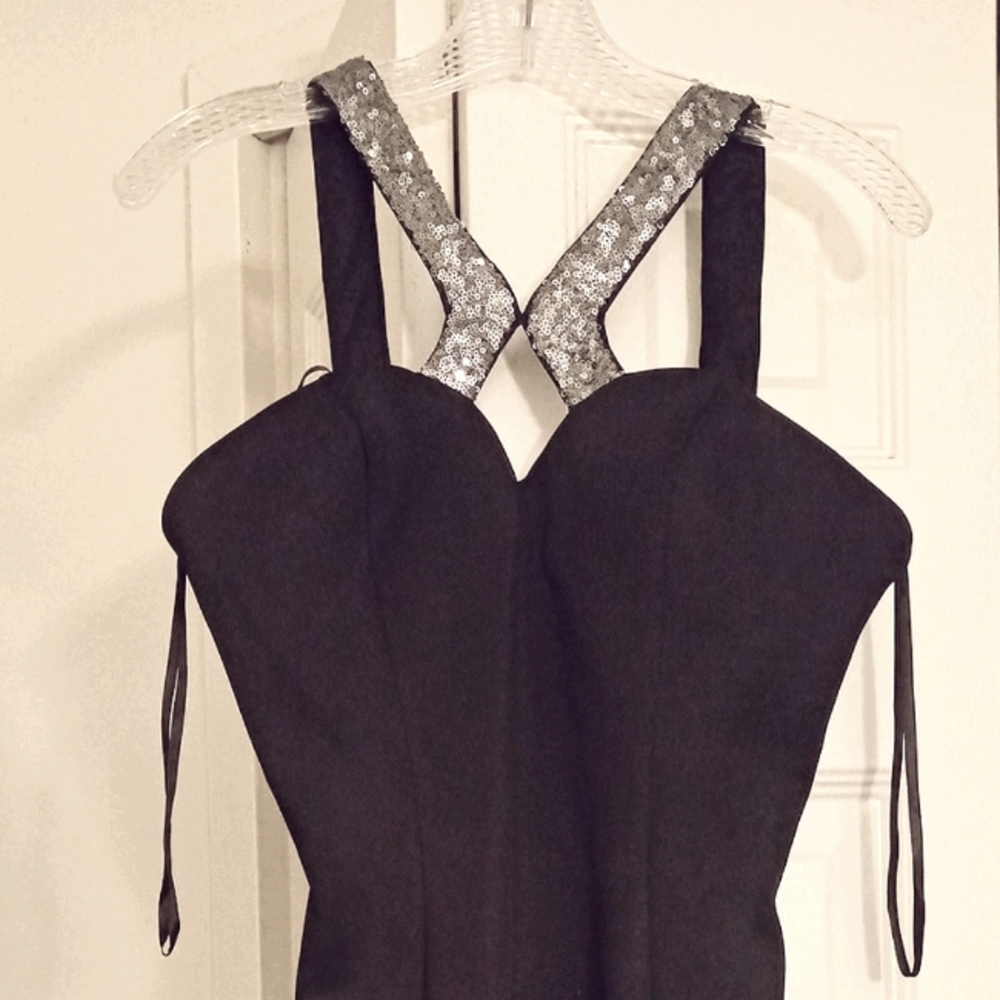 Favianna black and silver Prom dress